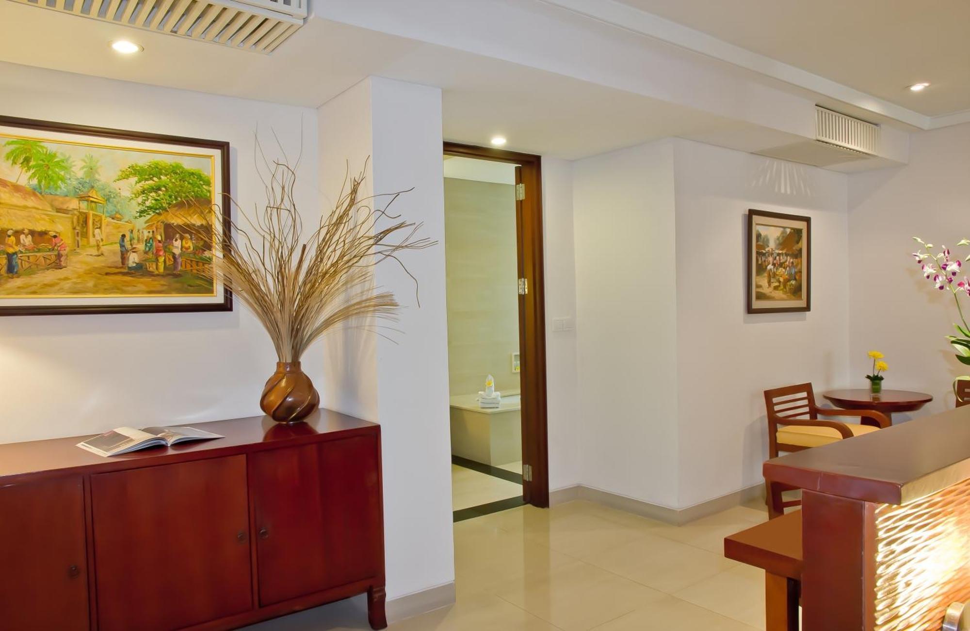 The Rani Hotel & Spa Kuta Lombok Esterno foto