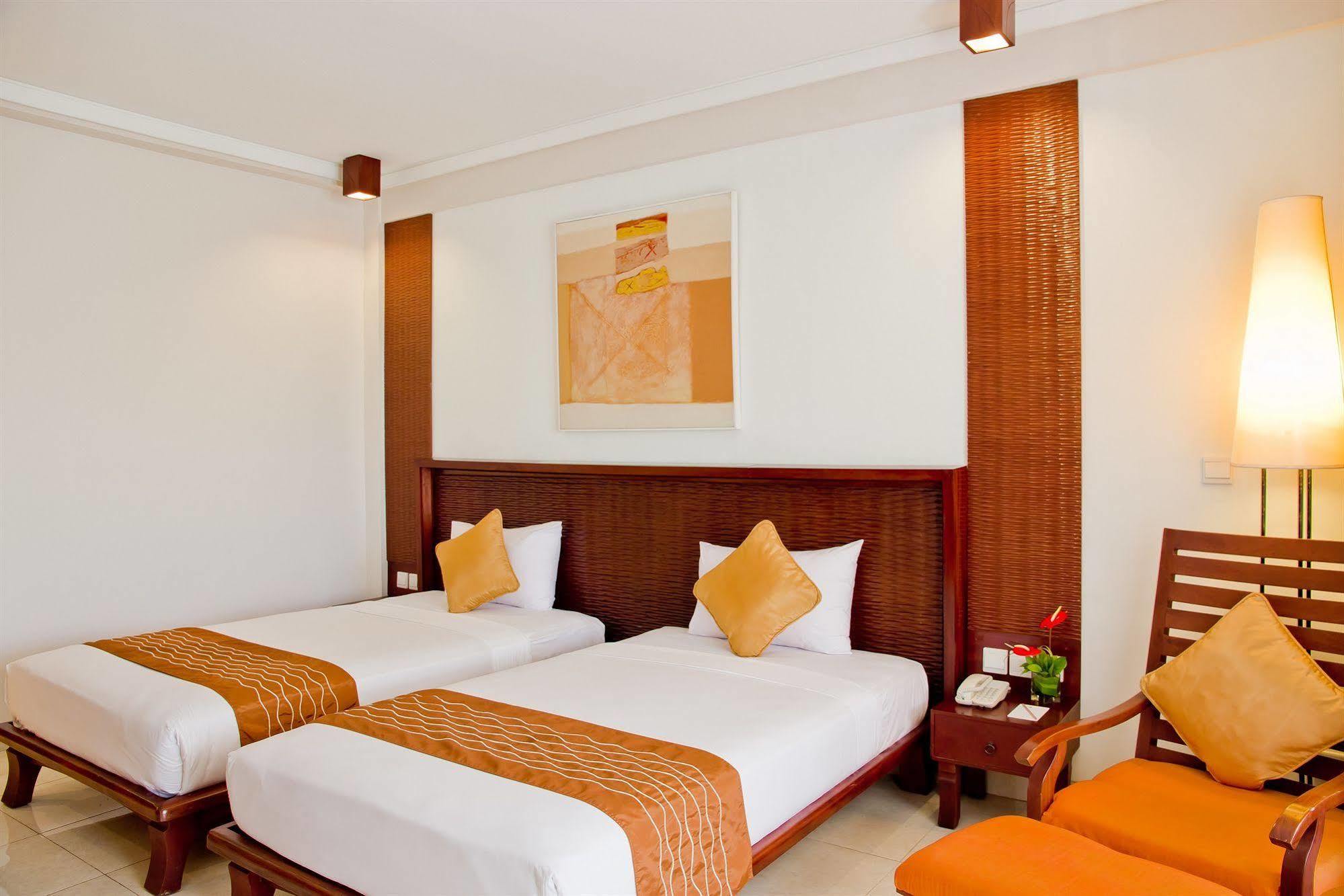 The Rani Hotel & Spa Kuta Lombok Esterno foto